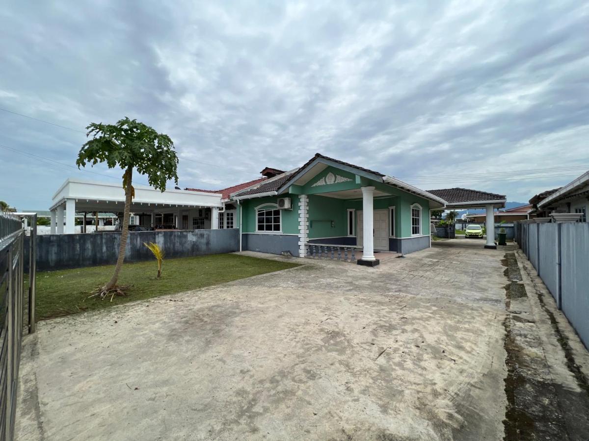 Hanif Homestay Kuching Exterior foto
